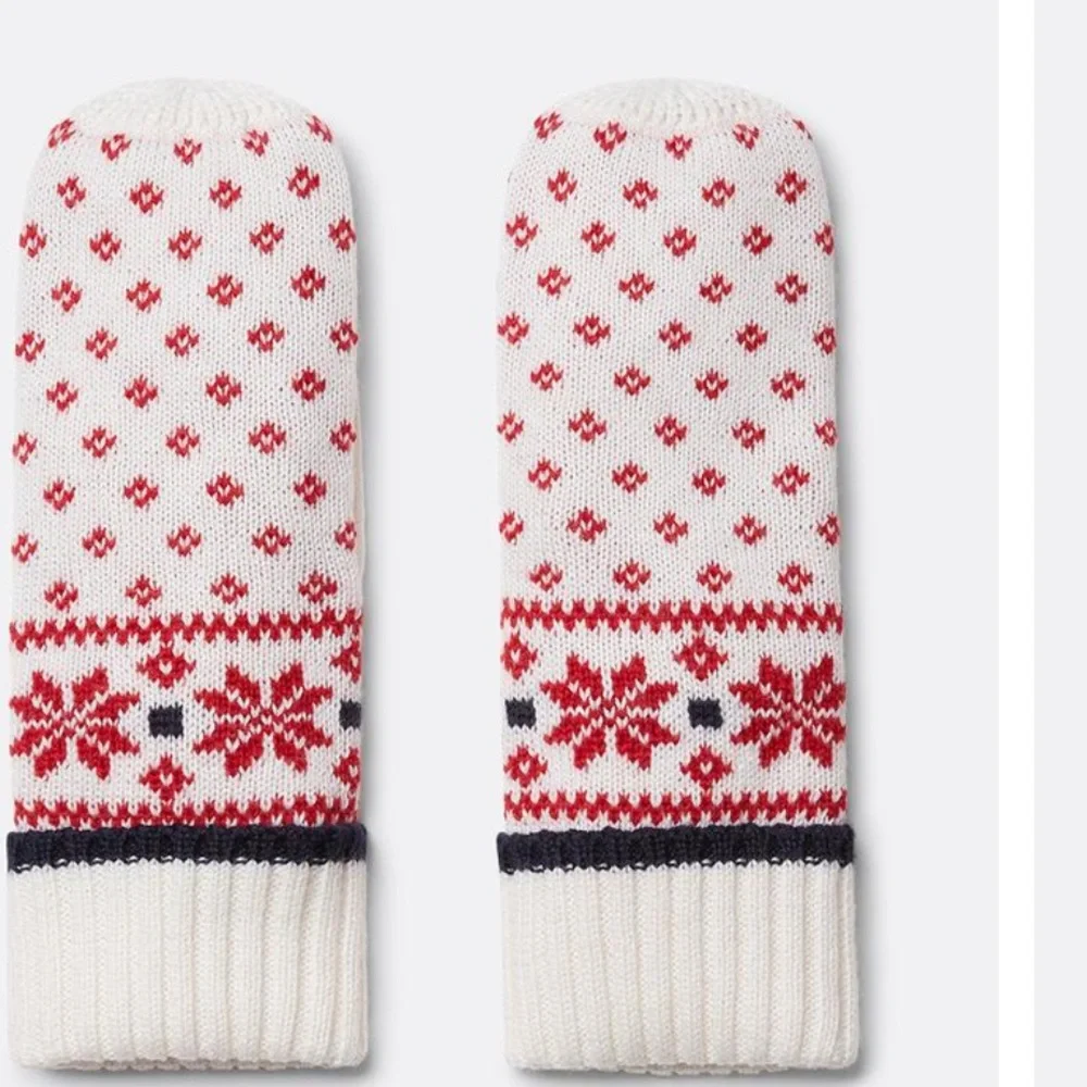 🆕 Draper James Fair Isle Mittens Willow White